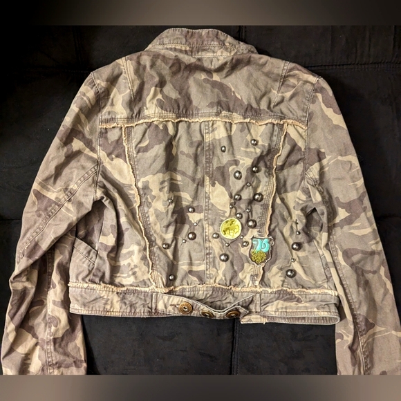 By Deep military coat - Picture 2 of 9